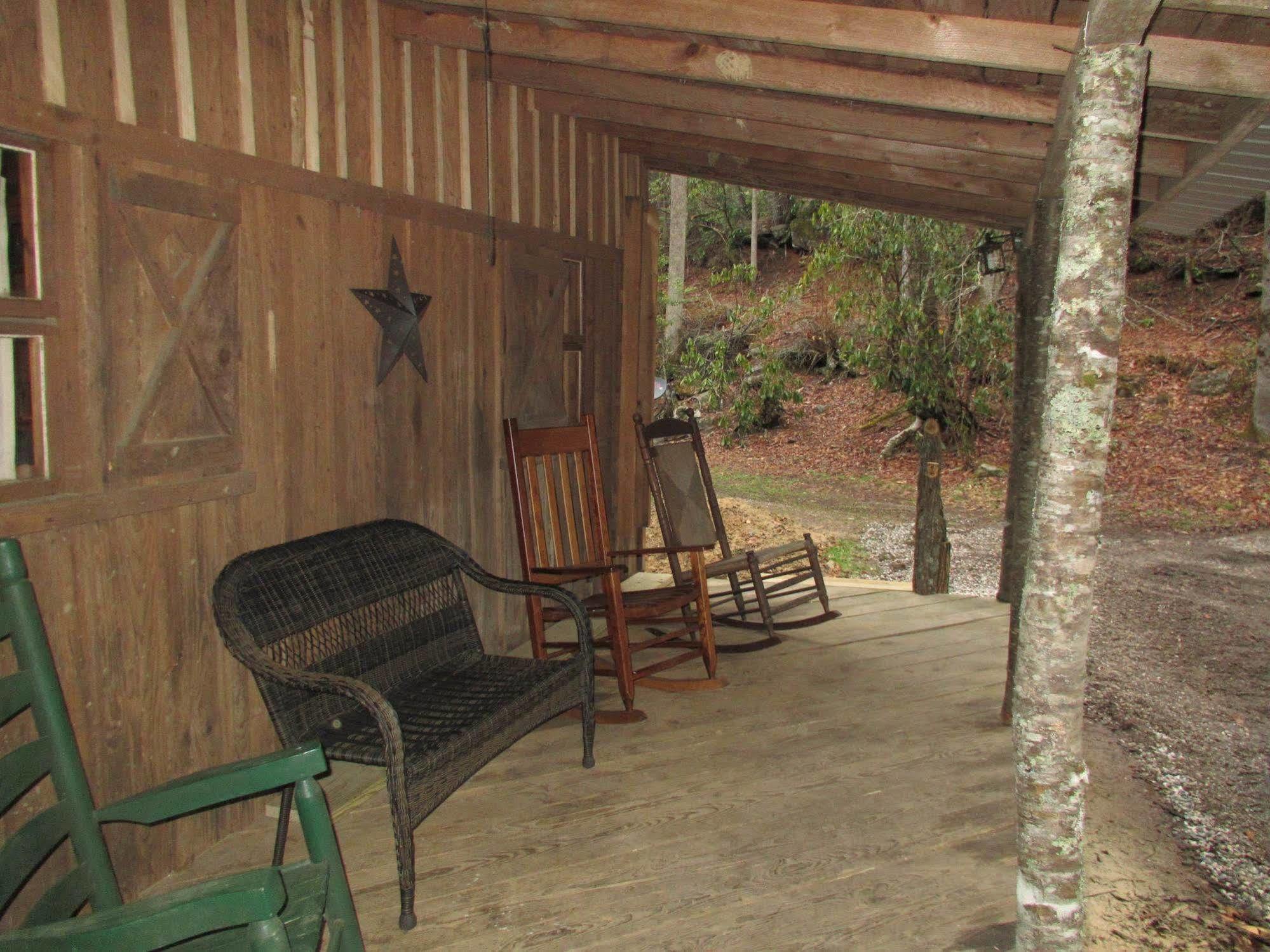 Buffalo Creek Bed And Breakfast Robbinsville Exterior photo